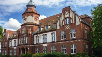 Das ehemalige Anschar-Krankenhaus im Anscharpark in Kiel.