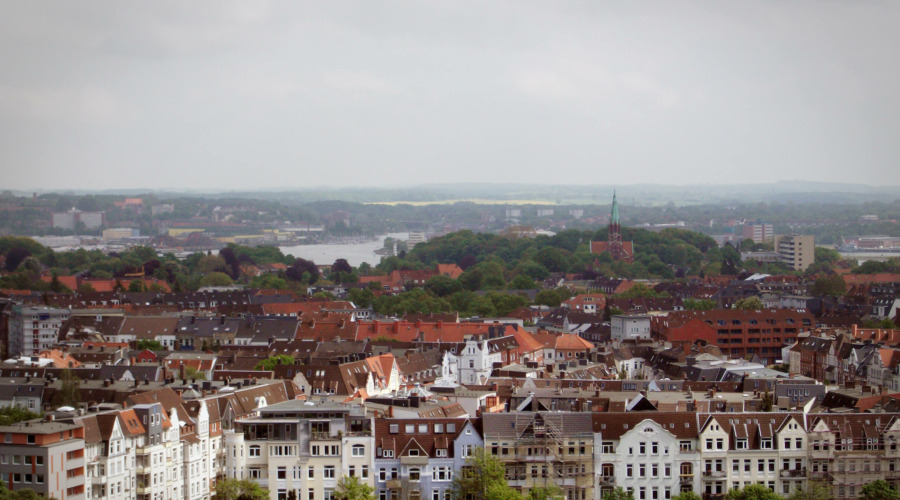 Blick über die Stadt Kiel.